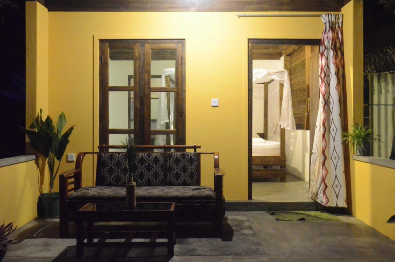 Arne'S Place Arugam Bay Bagian luar foto